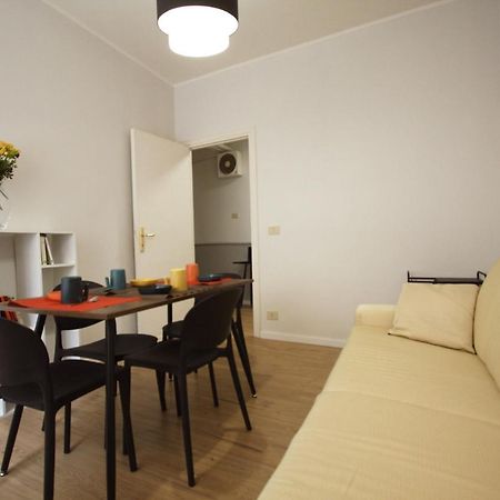 Vascello Holiday House Apartment โรม ภายนอก รูปภาพ