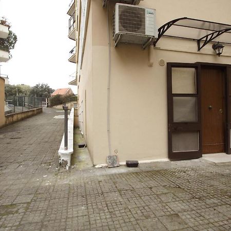 Vascello Holiday House Apartment โรม ภายนอก รูปภาพ