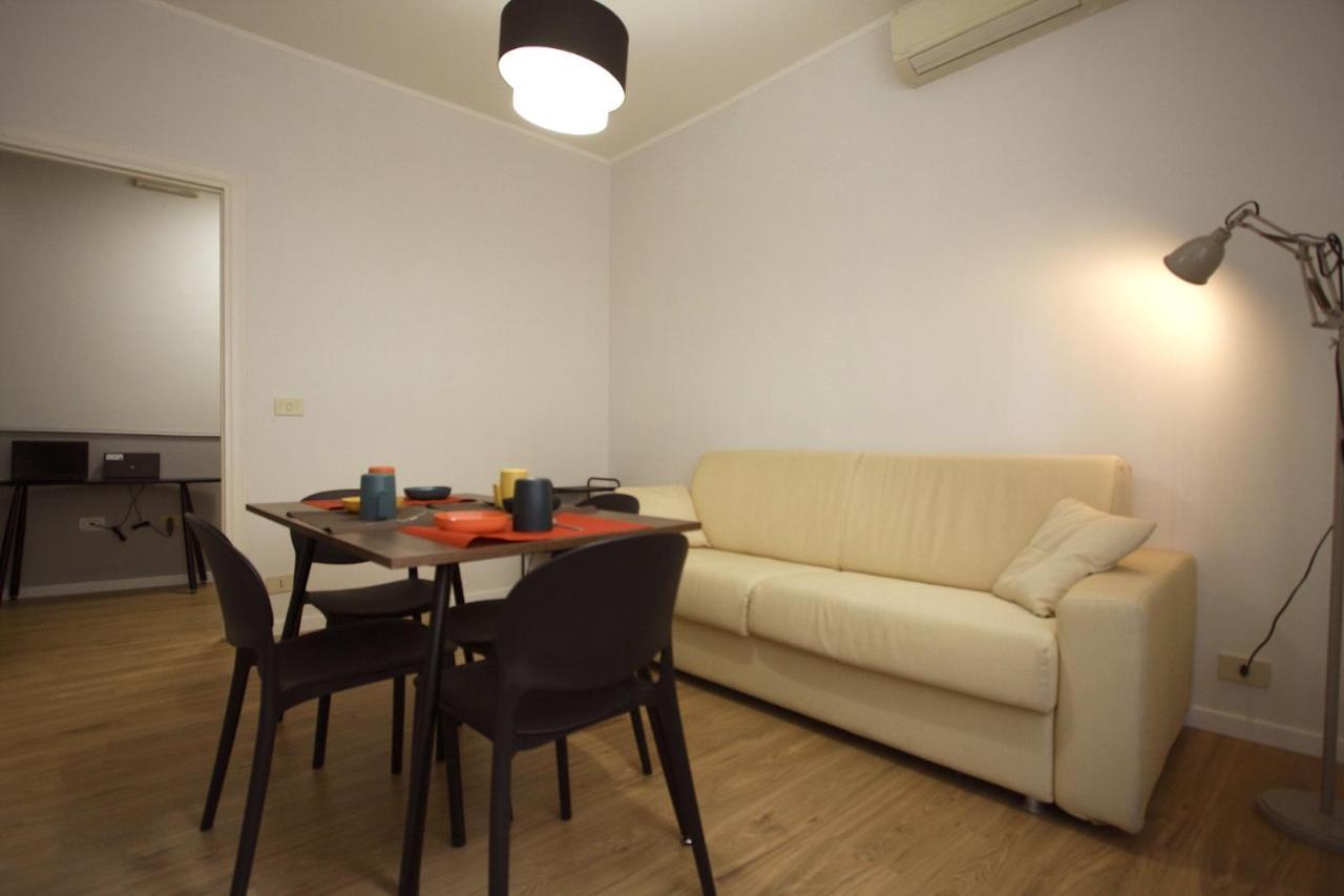 Vascello Holiday House Apartment โรม ภายนอก รูปภาพ