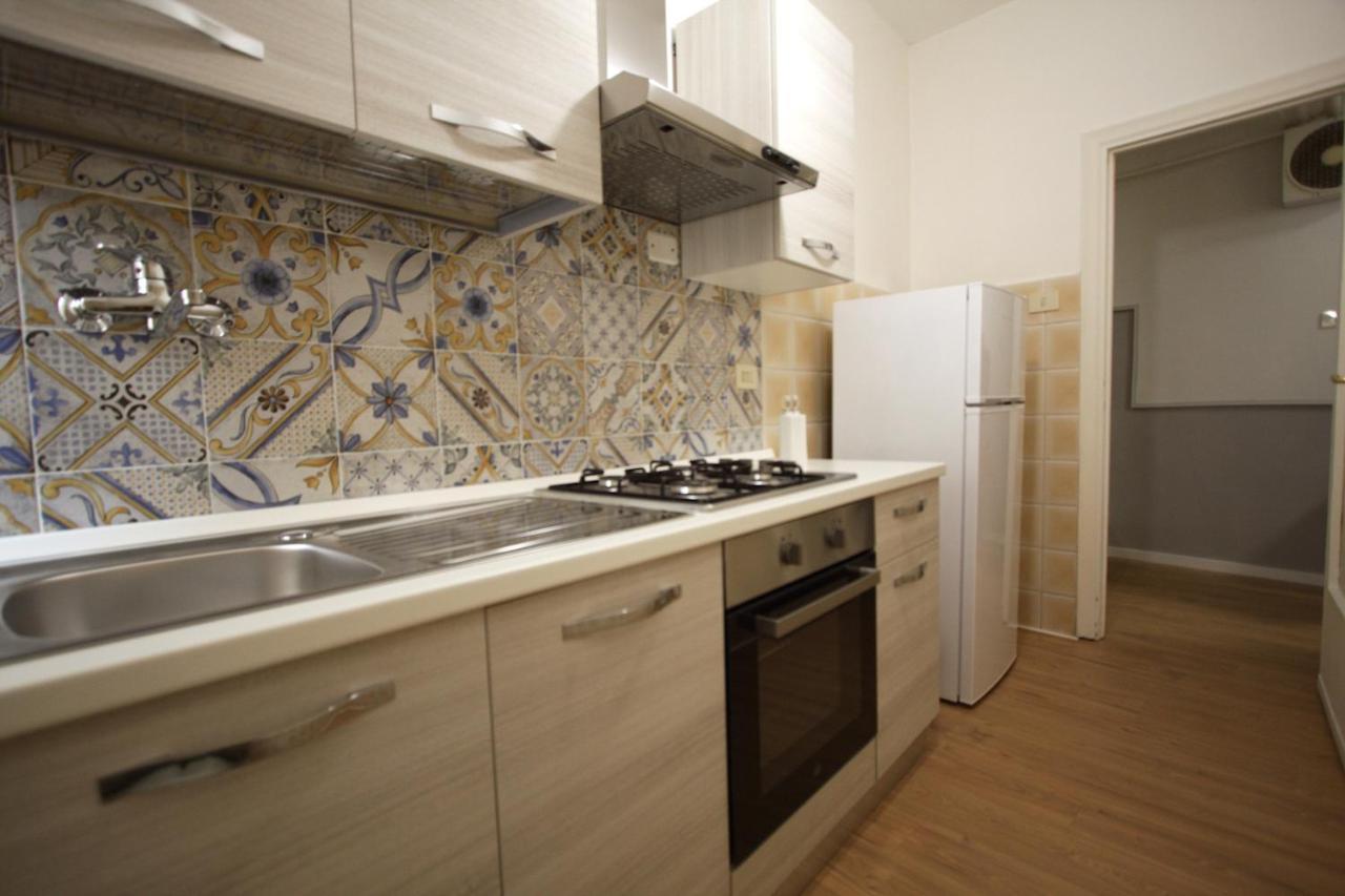 Vascello Holiday House Apartment โรม ภายนอก รูปภาพ