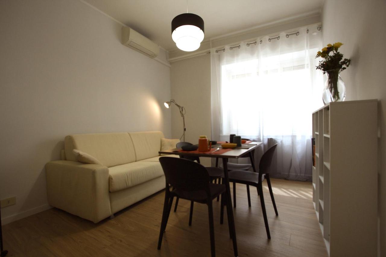 Vascello Holiday House Apartment โรม ภายนอก รูปภาพ