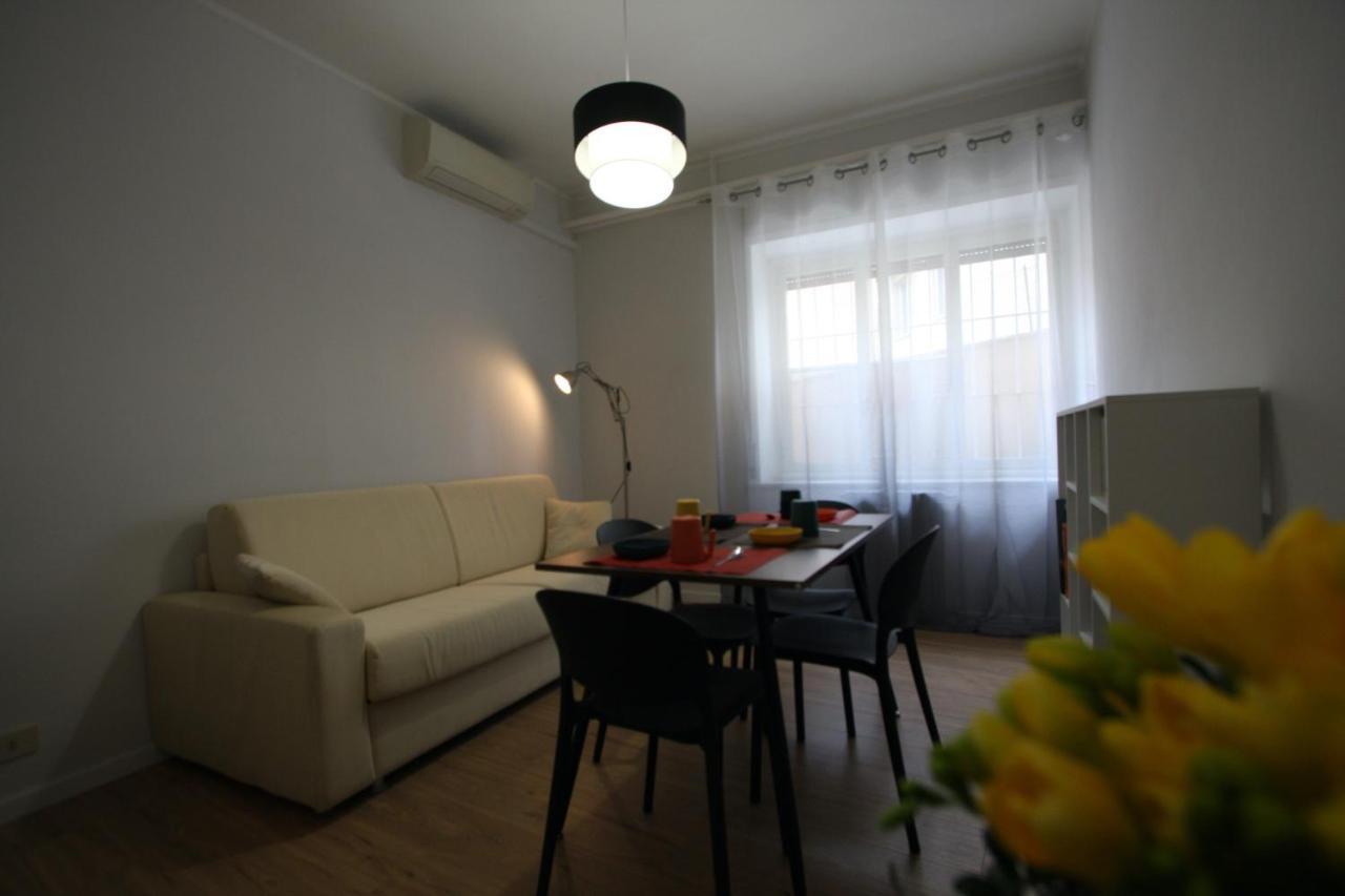 Vascello Holiday House Apartment โรม ภายนอก รูปภาพ