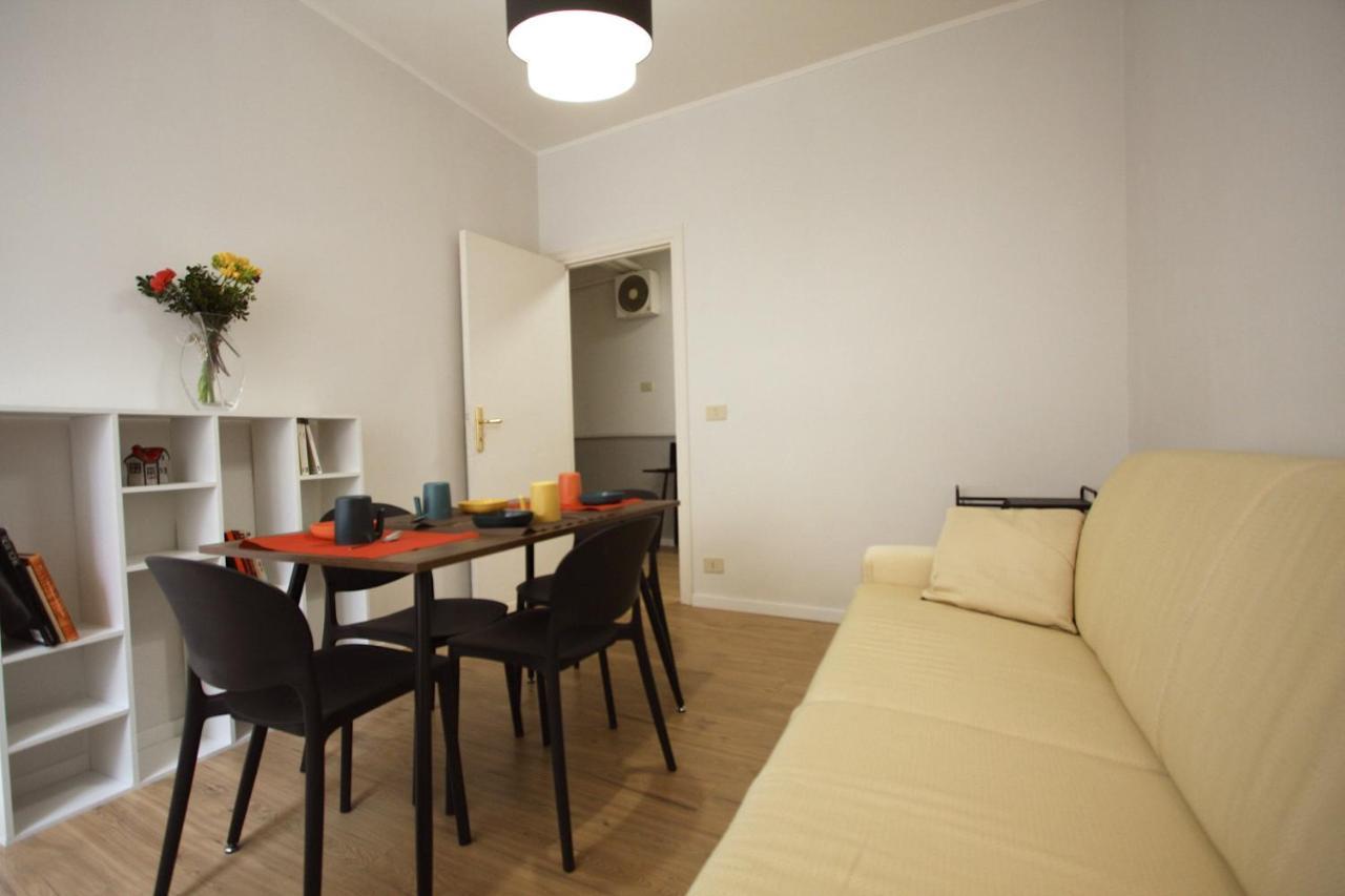 Vascello Holiday House Apartment โรม ภายนอก รูปภาพ