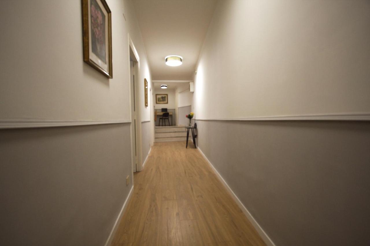 Vascello Holiday House Apartment โรม ภายนอก รูปภาพ