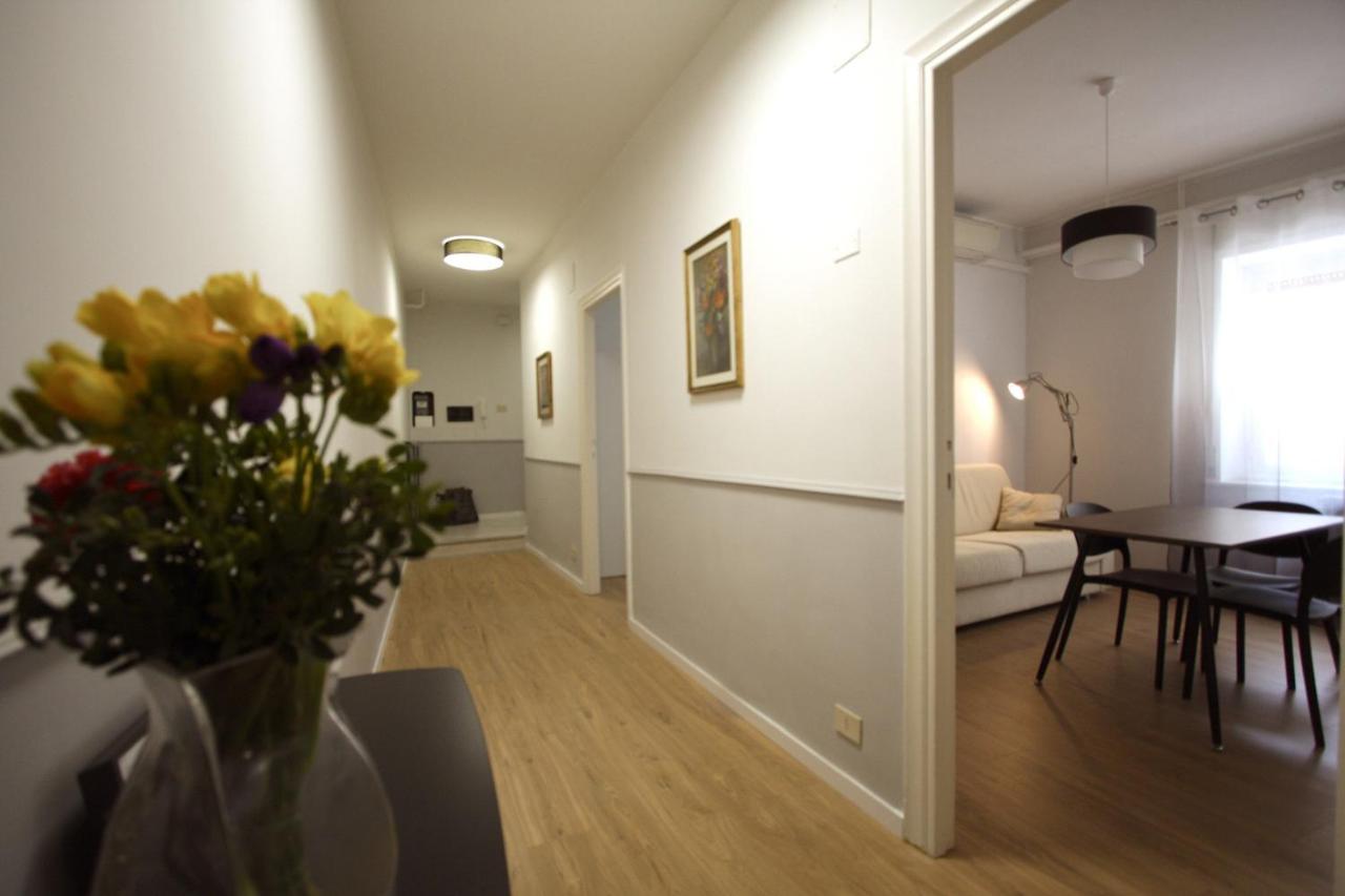 Vascello Holiday House Apartment โรม ภายนอก รูปภาพ