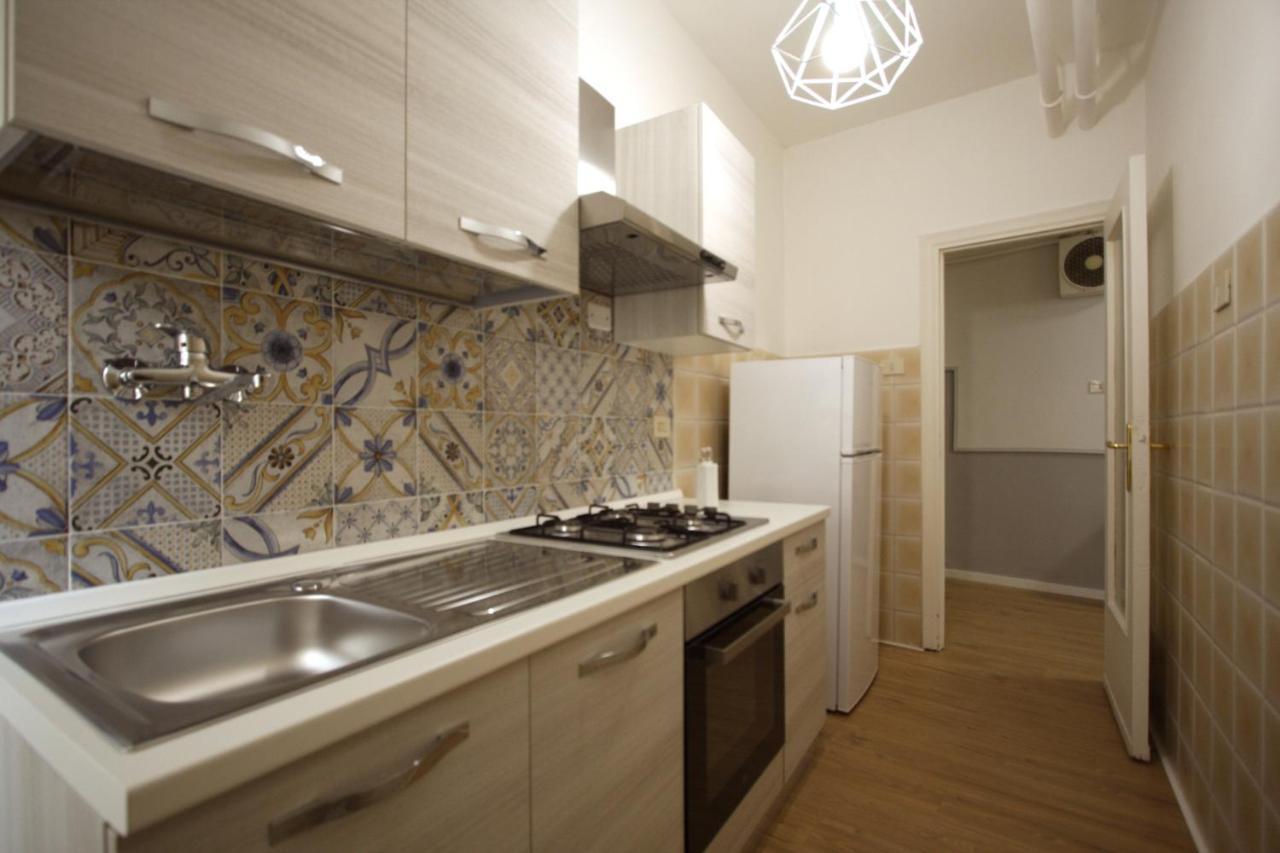 Vascello Holiday House Apartment โรม ภายนอก รูปภาพ